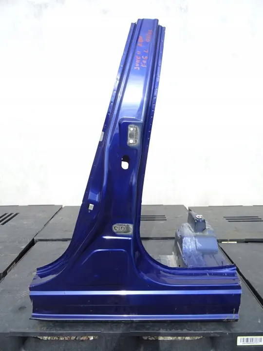 Poteau Central Gauche Nissan OE JUKE II F16 2019- image 2