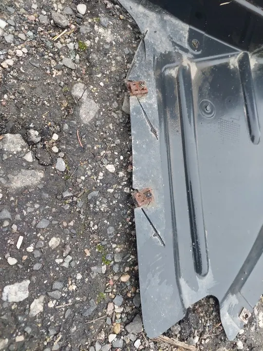 AUDI A3 8P Front Left Wheel Arch OEM 8P0821191C BMB image 3