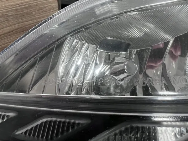 OEM 922021P Oikea halogen-LED Kia Venga Liftille image 3