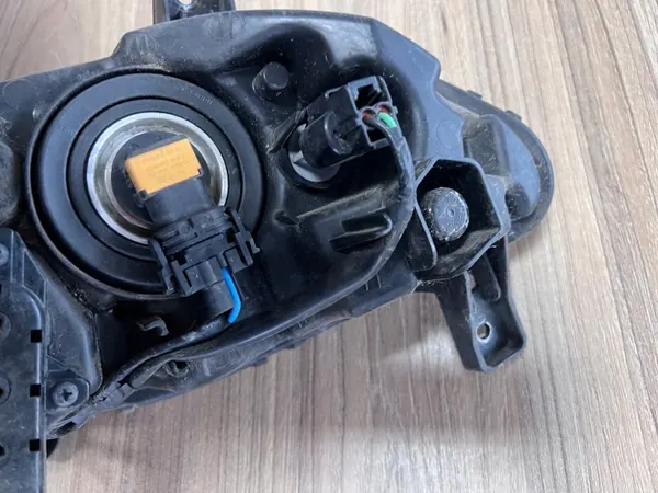 OEM 922021P Oikea halogen-LED Kia Venga Liftille image 9