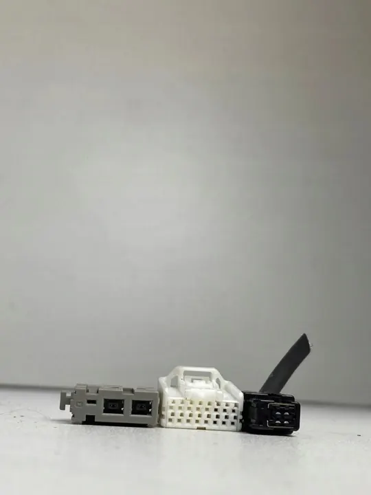 OEM 28330-4GN5F Radio-liitin Infiniti Q30:lle image 4