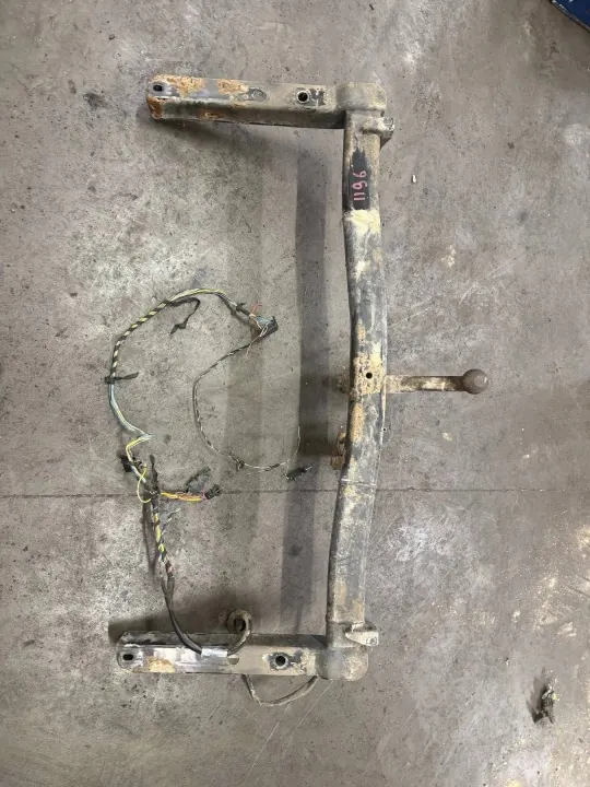 Kit d'attelage remorque OEM 4B0092155D Arrière Audi A6 image 3