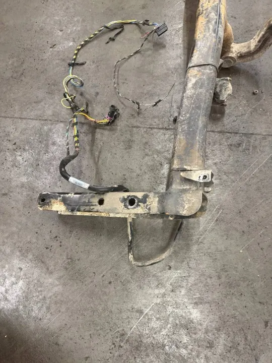 Kit d'attelage remorque OEM 4B0092155D Arrière Audi A6 image 4