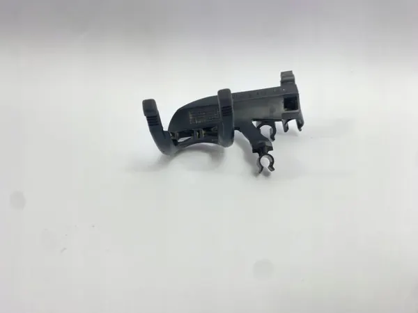 Bromsbeläggs- & ABS-sensor Fäste Vänster Mercedes OEM 1245461643 image 3
