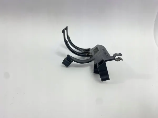 Bromsbeläggs- & ABS-sensor Fäste Vänster Mercedes OEM 1245461643 image 4