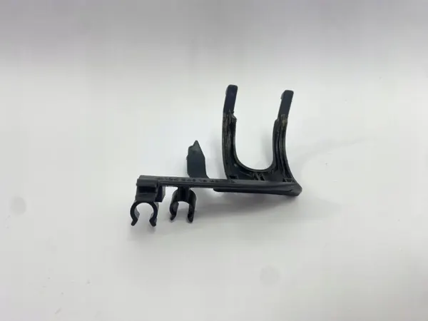 Bromsbeläggs- & ABS-sensor Fäste Vänster Mercedes OEM 1245461643 image 5