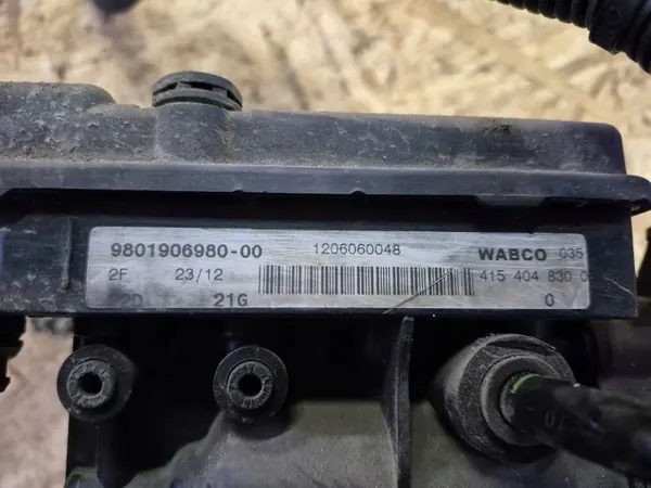 Bomba compressor suspensão OEM 9801906980 para Citroen image 3