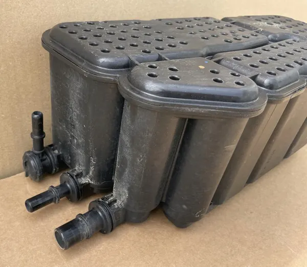 Filtre à charbon AUDI Q5 A6 C8 A7 image 2