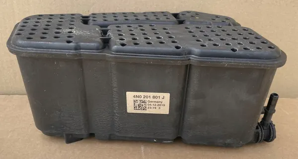 Filtre à charbon AUDI Q5 A6 C8 A7 image 3