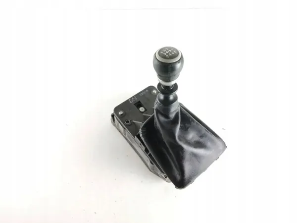 Levier de vitesses OEM RZV64706 pour Subaru Forester image 2