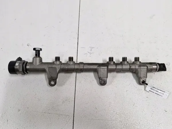 Bränslerail 2.0 2.2 Diesel Hyundai Tucson OE 31400-2F600 image 2