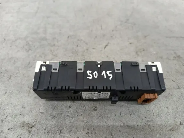 Pantalla de radio Peugeot 407 SW OEM 9678150980 image 3