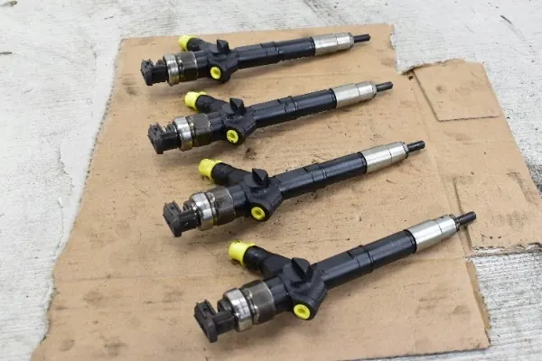 NISSAN X-TRAIL T30 2.2 DCi Injektor 16600ES60A image 3