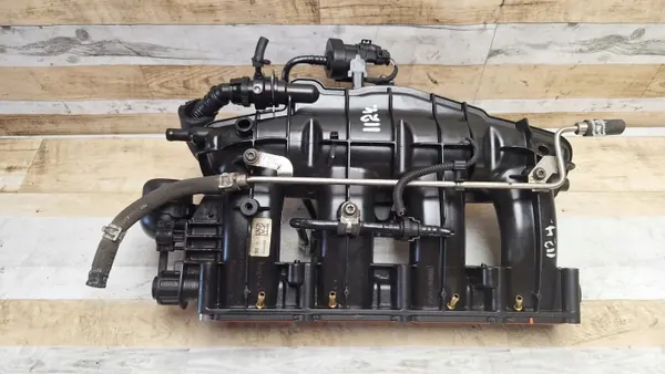Collecteur admission VW PASSAT CC 1.8L 118kW 2010 image 2