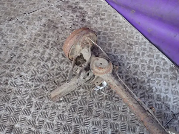 Daewoo Tico Hinterachsträger OEM Zawada-352546- image 3