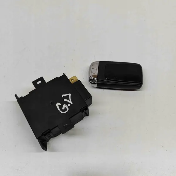 Panneau de Contrôle Chauffage Audi Q5 (FY) 10R045570 image 5