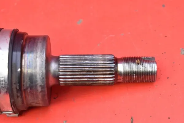 Vänster bakaxelhalva OEM 49600-N7000 - Begagnad image 4