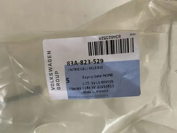OEM 83A823529 Bonnet Cable for Audi Q3/RSQ3 image 4