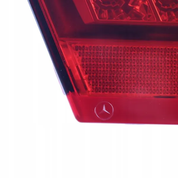 Mercedes W212 Sedan Kofferbaklamp Links Achter A2128200764 image 5