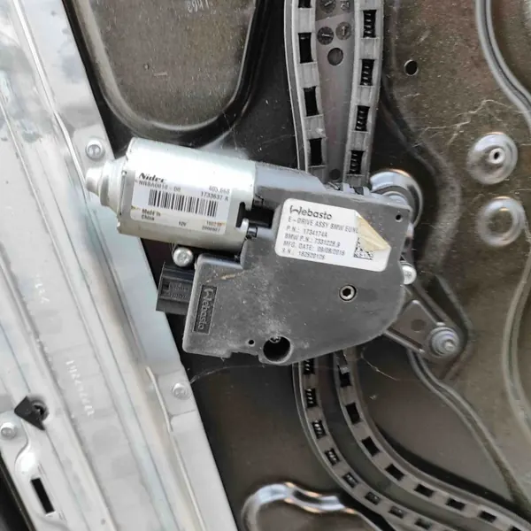 Schiebedach BMW X6 OEM 8061395 - Originalteil image 9