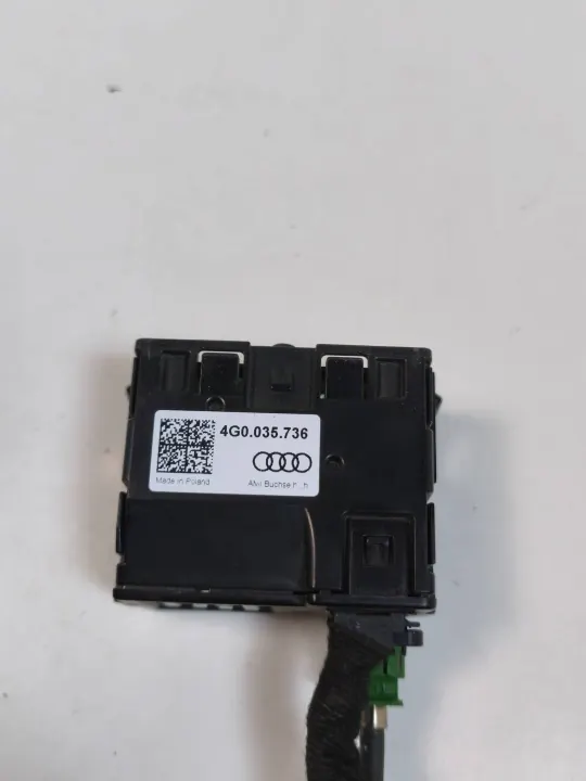 Audi A6 C7 AUX USB Anschluss OEM 4G0035736 image 4