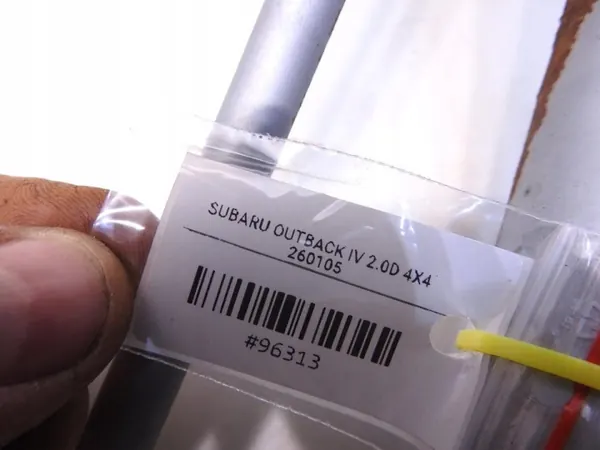 Col de remplissage OEM 987654321 pour Subaru Outback IV image 4