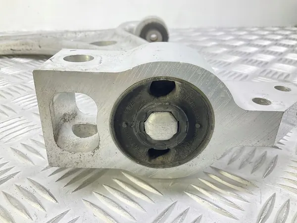 Braccio di controllo Audi Q3 8U image 5