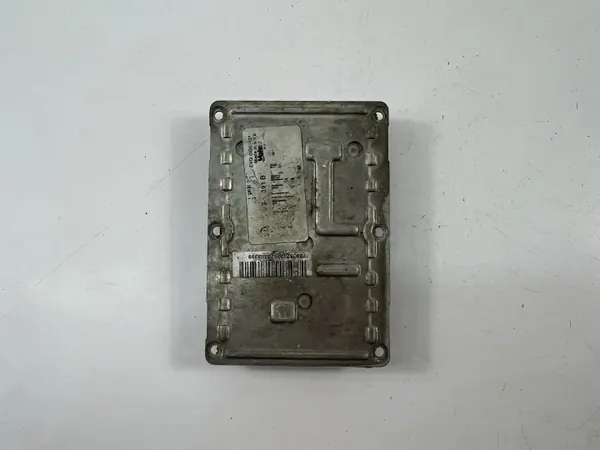 Module Xenon VW OEM 73160087J pour Passat B6 image 4