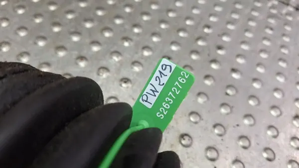 Höger Bakaxelhalva OEM S26372762 - Begagnad image 6