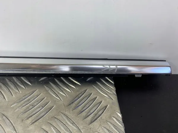 Volvo XC90 bakrutslist OEM FOB25794 image 4
