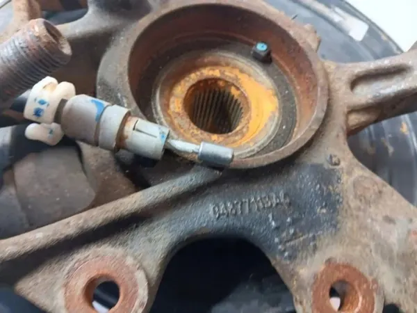 Pivot arrière gauche Jeep OEM 04877113AC Occasion image 3