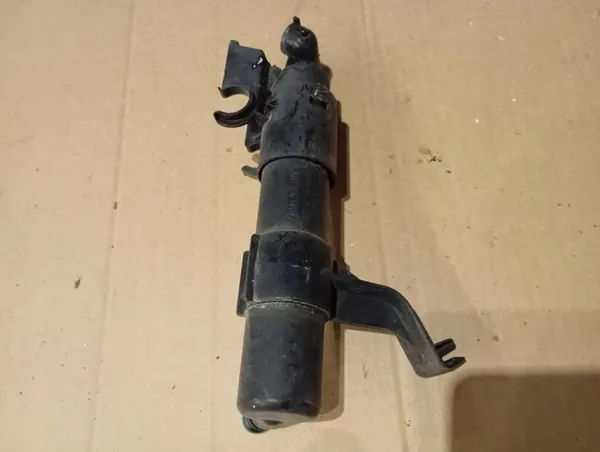 VW GOLF PLUS RIGHT HEADLIGHT WASHER 5M0955978C image 3