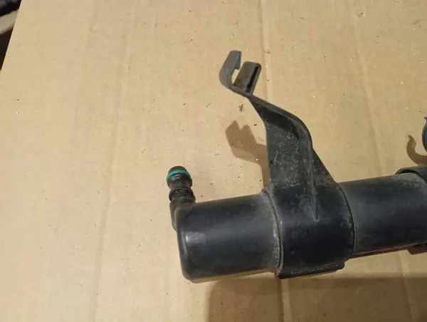 VW GOLF PLUS RIGHT HEADLIGHT WASHER 5M0955978C image 5