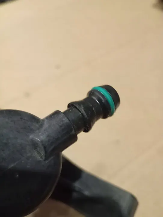 VW GOLF PLUS RIGHT HEADLIGHT WASHER 5M0955978C image 7