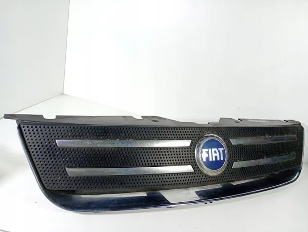 Fiat Multipla II Grille OEM M1R8 DOM 00020912 image 3