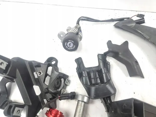 Boulon Ducati Supersport 950 S image 2