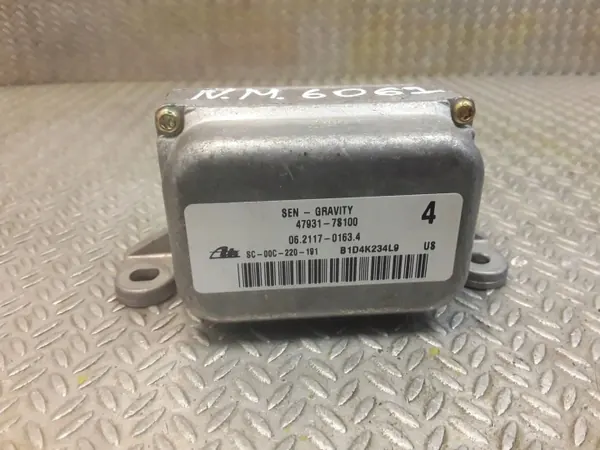 Sensor de guiñada ESP Nissan Murano OEM 4793178100 image 2