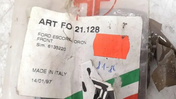 Manguera de freno delantera OEM 6135220 para Ford Escort 1983-1990 image 7