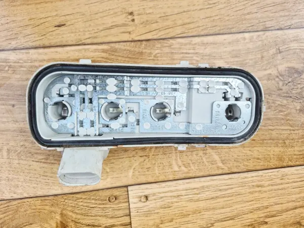 AUDI A4 B6 Achterlichtstrip Rechts OEM 8E9945258 image 3