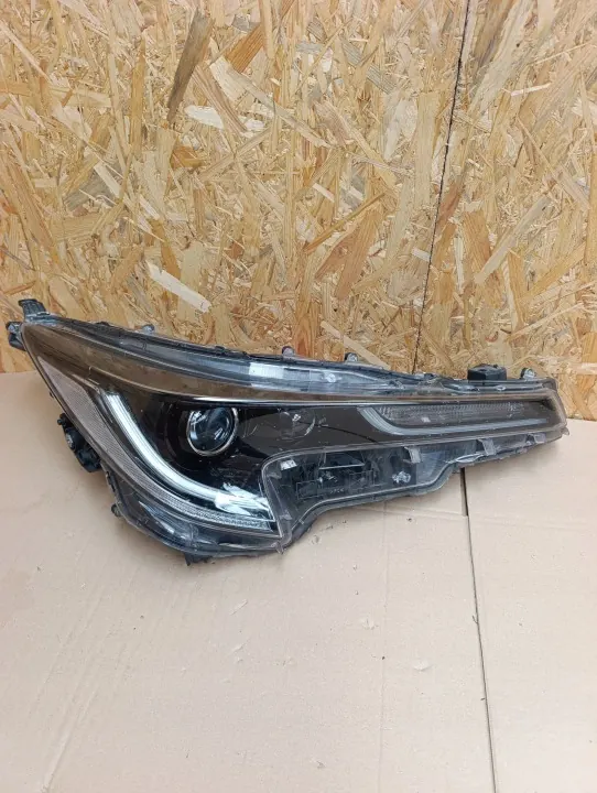 Faro derecho OEM LMKJI754 para Toyota Corolla E21 image 2