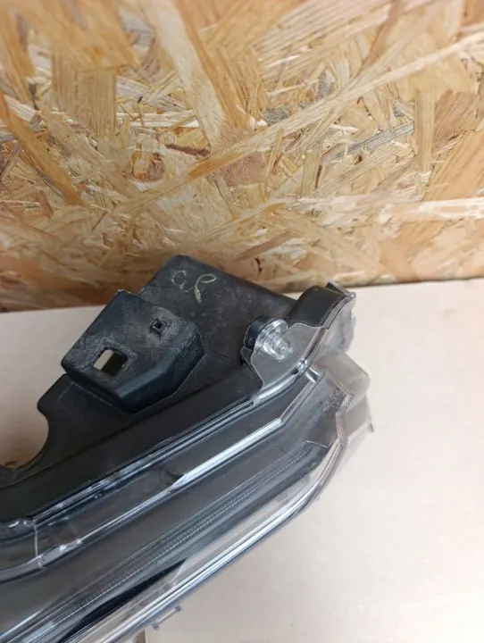 Faro derecho OEM LMKJI754 para Toyota Corolla E21 image 4