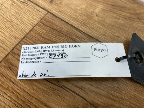 Support de réservoir de carburant Dodge Ram 1500 2019+ image 6