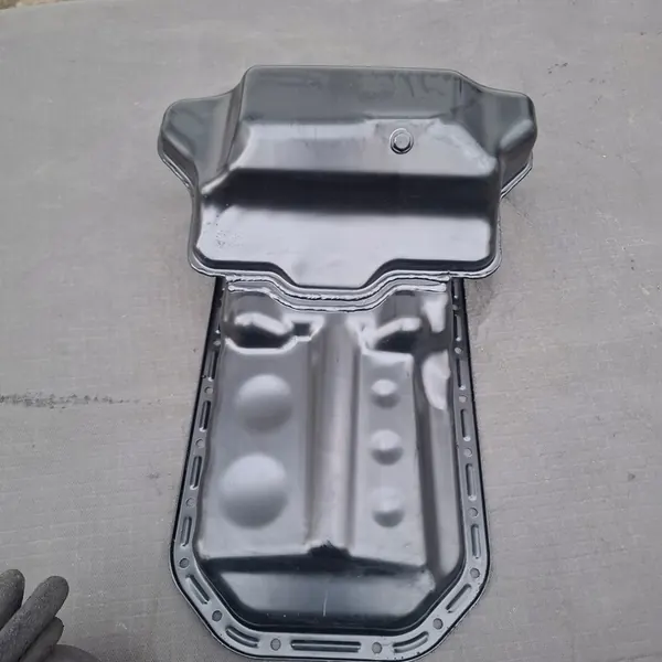 TOYOTA HILUX OLJEPANNA 121010L030 image 6