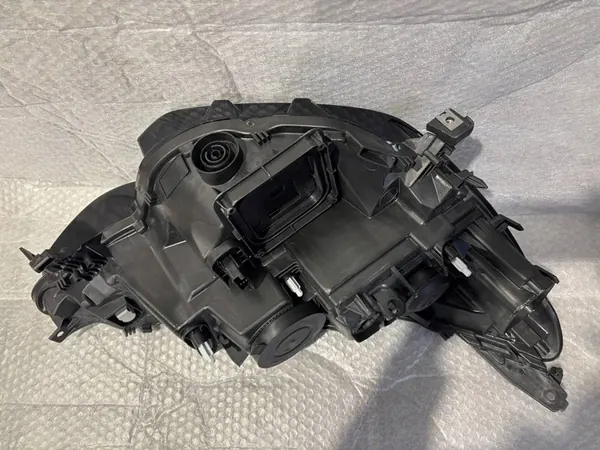 Vasen ajovalaisin Renault Megane IV image 7