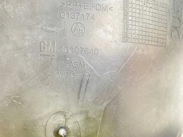 Right Front Wheel Arch Opel Astra III H 04-2014 image 9