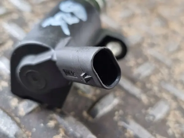 VW TAIGO 1.0 TSI - VÁLVULA DE REGULAÇÃO DE ÓLEO 05C906455D image 5