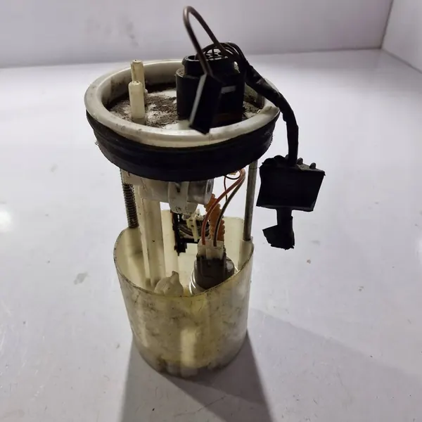 Volkswagen Fox Brandstofpomp 5Z0 919 051 K image 2