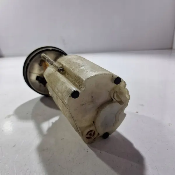 Volkswagen Fox Brandstofpomp 5Z0 919 051 K image 5