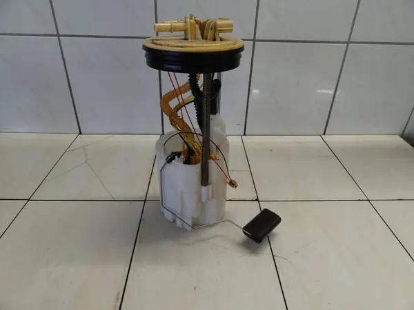 NISSAN QASHQAI J11 1.6 DCI Bomba de Combustível 170404EA1A image 3