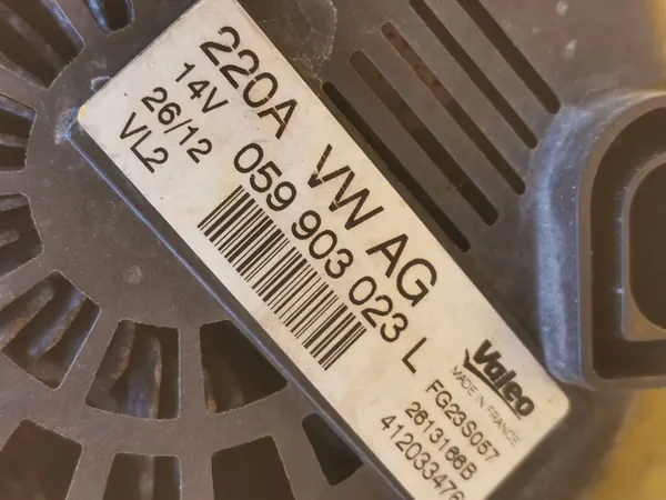 VW Touareg II 3.0 TDI Vaihtovirtageneraattori 059903023L image 7